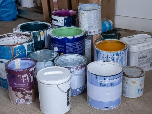 Où jeter les pots de peinture vides ?